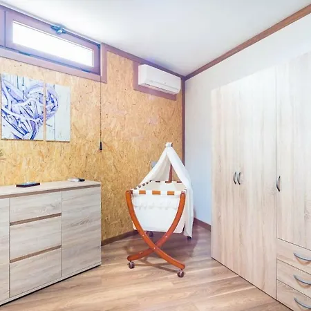Casa Roque Aguayro أغيميس