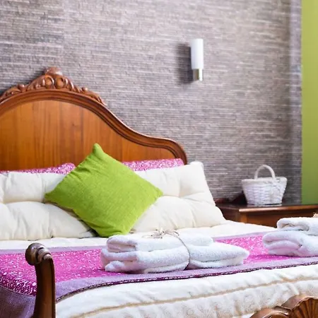 Casa Roque Aguayro *